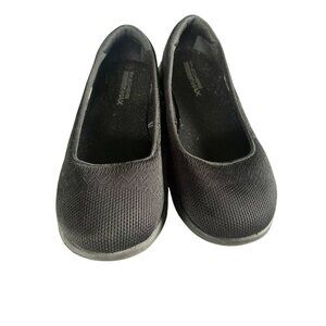 Skechers GOWalk Max Womens Slip-On Shoes Size 7 Black Fabric